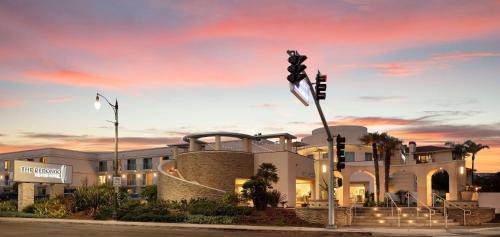South Redondo Hotel | Redondo Beach Hotel, Tapestry Collection by Hilton