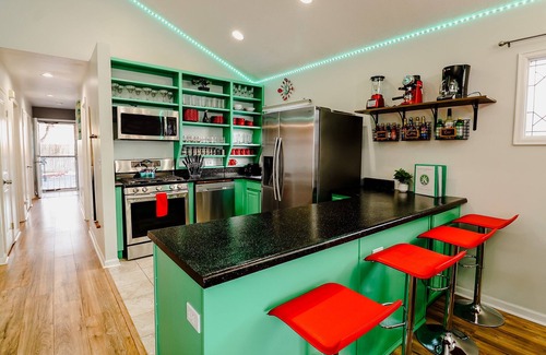 Wheat Ridge Casa | RedRocks Cozy Home HotTub PS5 PoolTable Arcade