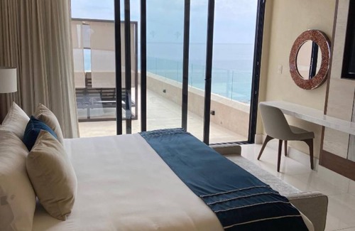 San José del Cabo Complejo | REDUCED Christmas 2024: Ocean Front Penthouse, 3 BR Villa La Valencia