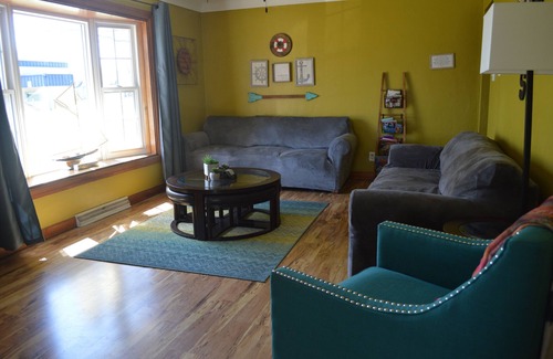 Carlyle Casa | Reel 'Em Inn