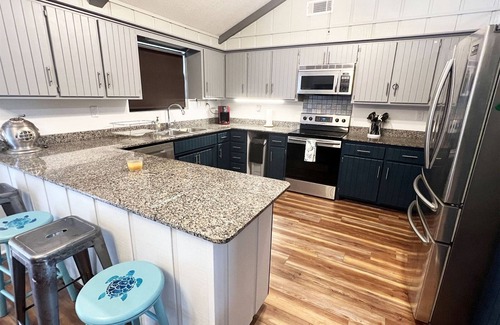 Grand Isle Casa | Reel Relax`n - Beach Access - Island Realty