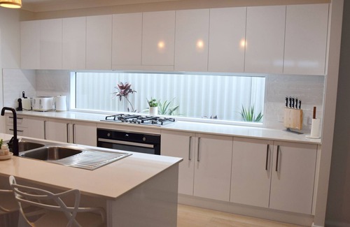 South West Rocks Casa | Reelaxing@TheRocks - sensational brand new modern home