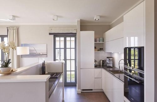 Kreptitz Casa | Reetland am Meer - Luxus Reetdachvilla mit 3 Schlafzimmern, Sauna und Kamin E20