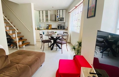 Leuro Apartamento | Refined 3BR Duplex with Ocean Charm