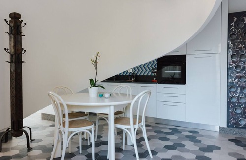 Pioppi Apartamento | Refined accommodation with a shabby chic interior and fantastic view