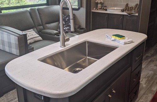 Hot Springs Casa | Dakota 29ft RV @EvansCliff w / Hot Tub on Deck, hermoso Canyon Overlook!