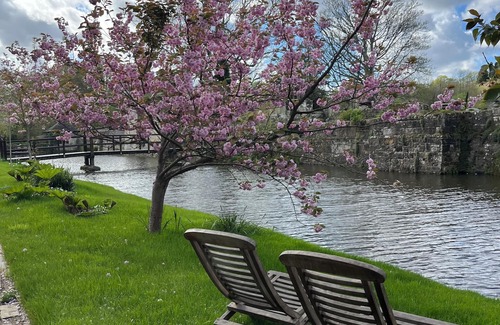 Slaugham Cabaña | Refurbished historical cottage on the private estate of Slaugham Place Ruins.