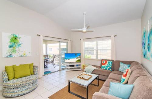 Seven Mile Beach Casa | Regal Beach Club #234