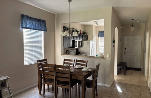 Regal Palms Casa | Regal Palms - Lazy River - Water Slide - Disney - Wifi gratuito - cuna + FUN!