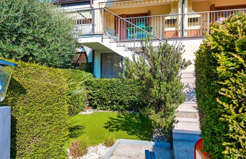 Colà Di Lazise Apartamento | Regarda - Apple Flat with pool and covered parking