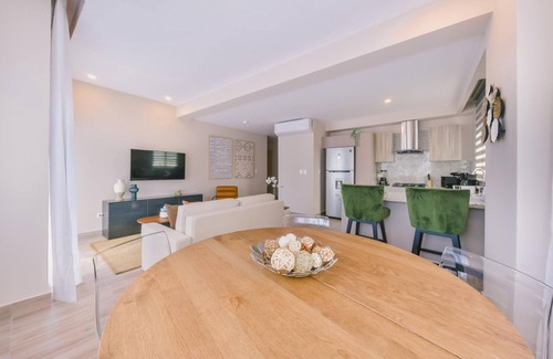 Downtown Santo Domingo Apartamento | Regatta Living ll With Breakfast Included - 907