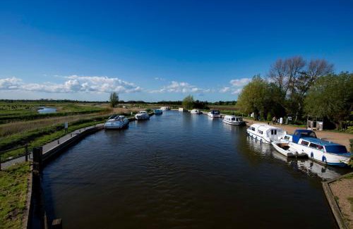 Neatishead Casa | Regency Guest House