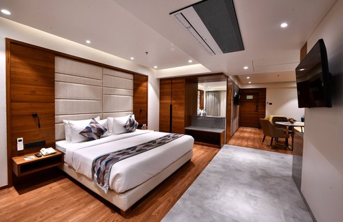 Vadodara Hotel | Regenta Fairlark Vadodara