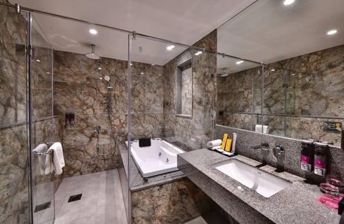 Vadodara Hotel | Regenta Fairlark Vadodara