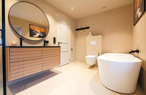 Reine Casa | Reinebringen Trail House