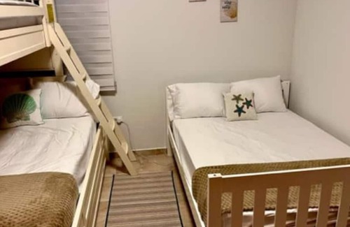 Llanos Costa Casa | Relájate con toda la familia en este tranquilo y espacioso lugar para estar.