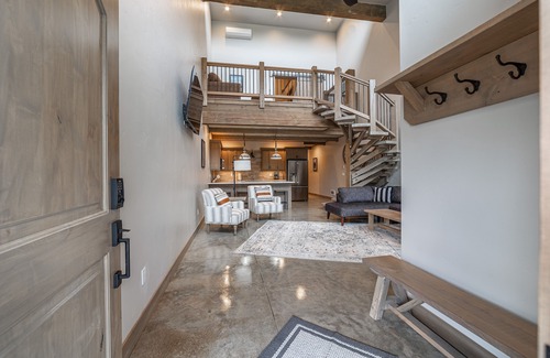 Coram Condominio | Relax After Glacier Hikes At Our 2bd/2ba Condo, 7mi From The Park Entrance- #4-2