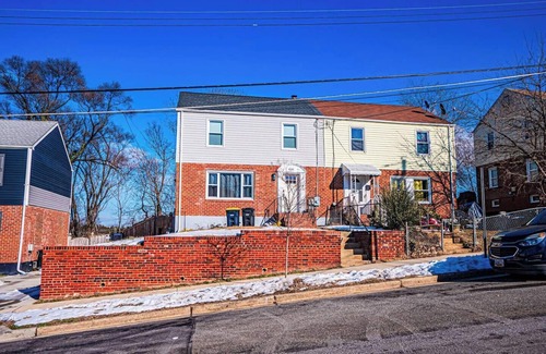 Hillcrest Heights Apartamento | Relax and Recharge in a Cozy Basement Studio Space
