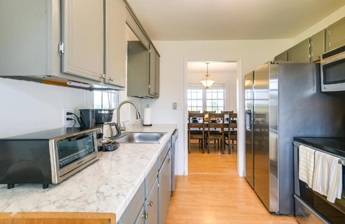 Mill Spring Casa | Relax Fireside! Home Less Than 1 Mi to Tryon International