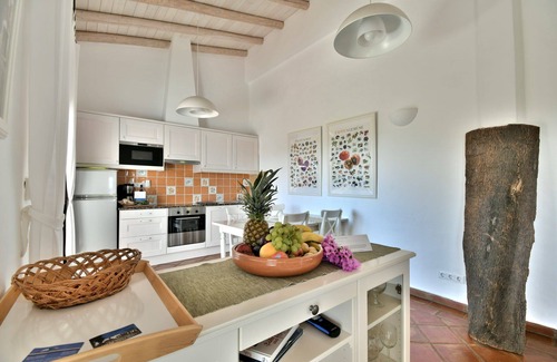 Olhao Apartamento | Relájese en un apartamento tranquilo, bien equipado en plena naturaleza (2013).