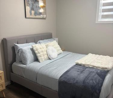 Calgary Casa | Relax in Comfort, AC, YYC, CrossIron Mills, Banff