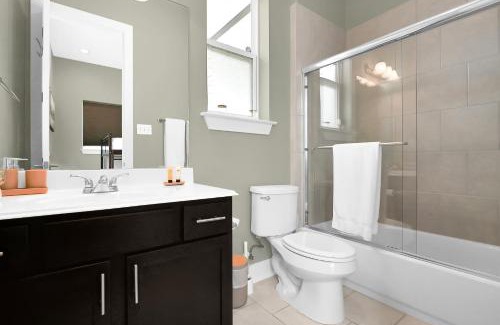 Northside Casa | Relax in HTX POOL,15ppl,4br,4b