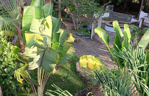 Kwale Apartamento | Relax in Paradise: Diani Peaceful Garden, Your Peaceful Beach Getaway