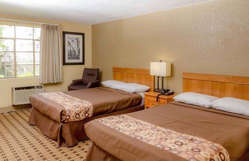 Bryson City Hotel | Relax Inn