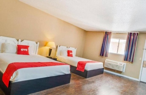 Elk City Hotel | Relax Near Attractions In Pet Friendly Unit W/ Free Parking