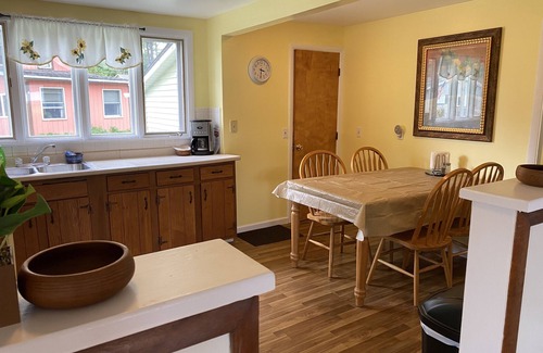 Town of Richmond Cabaña | Relájate y disfruta de la hermosa vista del lago Honeoye