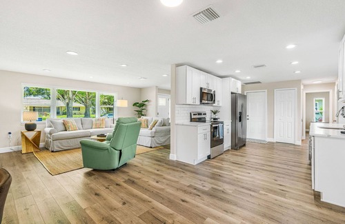 Clearwater Casa | Heated pool-Hot tub-Close to Beaches-All Amenities
