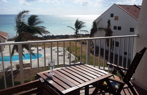 Williams Town Condominio | Relájate con el sonido del océano mientras te duermes