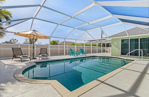 Pelican Casa | Relax & Unwind in Great Location, Bicycles, Heated pool - Villa Green House - Roelens