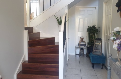 Reedy Creek Casa | Relax & Unwind on the Gold Coast. 15 to 20 mints drive from Burleigh Beach