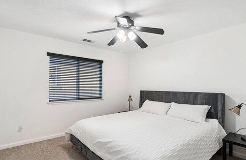 Rio Rancho Casa | Relax & unwind w/all the comforts of home.