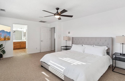 Rio Rancho Casa | Relax & unwind w/all the comforts of home.