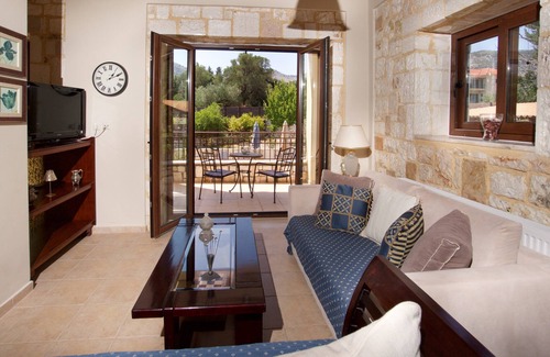 Logarata Villa | Villa tranquila, piscina, vistad, terrazas, barbacoa, aire acondicionado, Internet inalámbrico