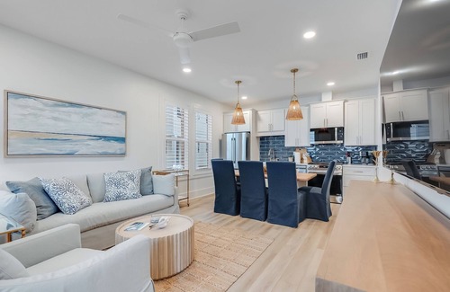 Port St. Joe Casa | Relaxed 3BR/2BA Coastal Cottage/Walk to Marina, Dining & Downtown Port St Joe