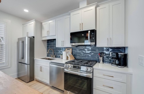 Port St. Joe Casa | Relaxed 3BR/2BA Coastal Cottage/Walk to Marina, Dining & Downtown Port St Joe