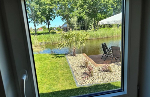 Oude Pekela Chalet De Esquí | Relaxen on a peninsula