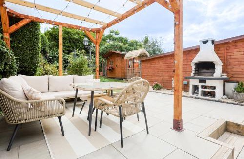 Ollerton Casa | Relaxing 3-Bedroom Retreat House Free Parking 8ppl