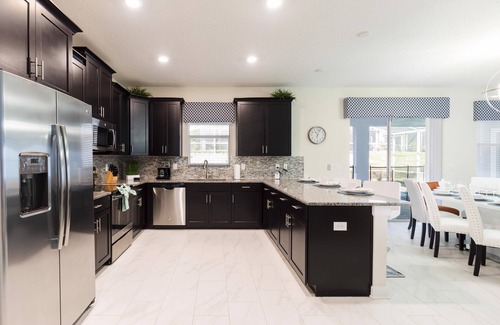 Davenport Complejo | Relaxing 6 Bed Pool Home with Game Room-9038SD