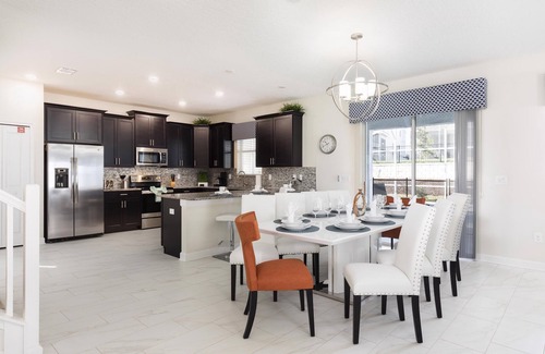 Davenport Complejo | Relaxing 6 Bed Pool Home with Game Room-9038SD