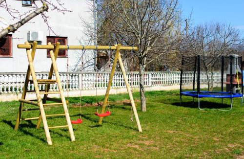 Loborika Apartamento | Relaxing apartment Josip - peaceful area