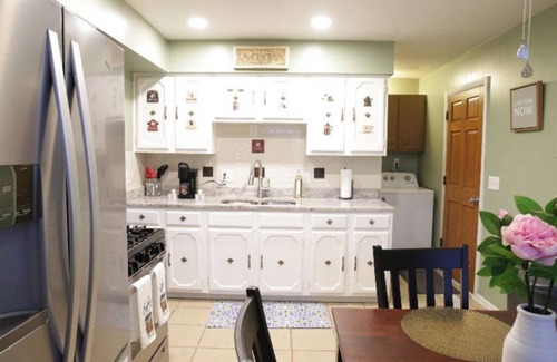 Saint Marys Allen County Casa | Relaxing Cozy home Bedrooms available or open to renting entire place