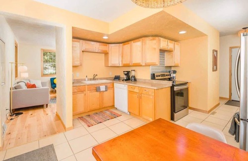 Appleton Casa | Relaxing Downtown 2BR Abode