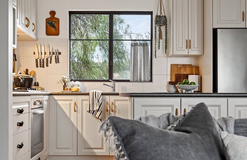 Preston Beach Casa | Relaxing Escape for couples, friends and family.