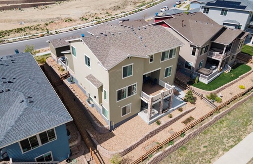 Arvada Casa | Relaxing Foothills Retreat in Gorgeous Modern Home