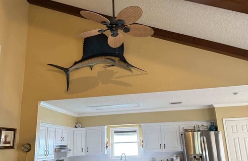 Port Isabel Casa | Relaxing Gulf Coast Getaway with a Waterfront Deck