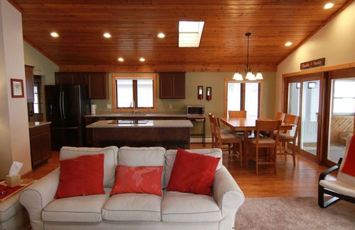 Crandon Casa | Retiro relajante Lake Front Con Spectaular Vistas del lago Metonga